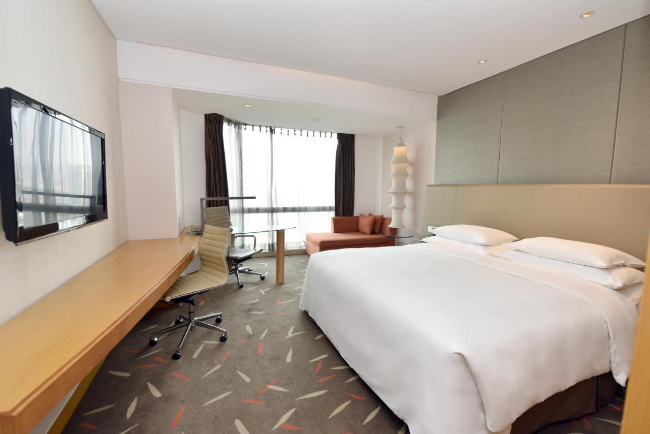 Crowne Plaza Zhongshan Wing On City By Ihg Zewnętrze zdjęcie